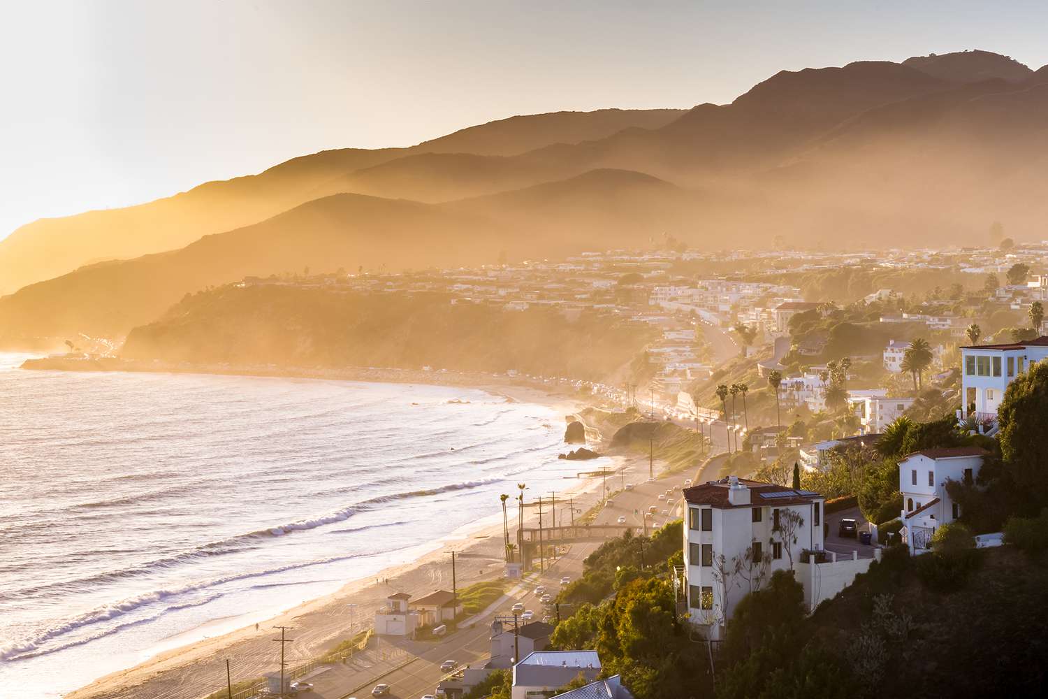 A-List Vacation Hotspots for Summer Homes