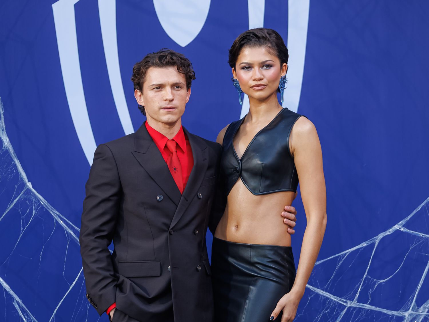 How to Spot a Celebrity Soft Launch Romance